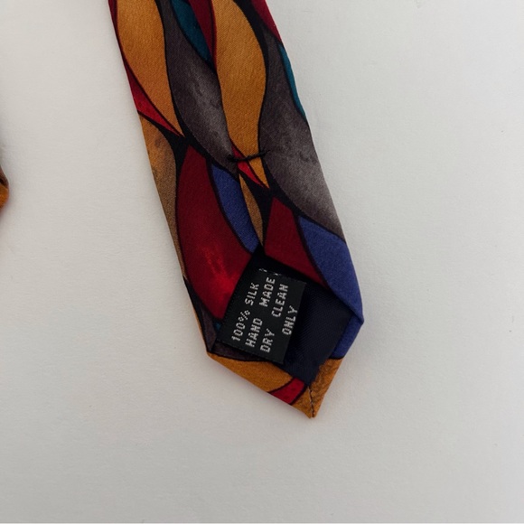 JERRY GARCIA PATTERNED SILK TIE - Picture 8 of 9